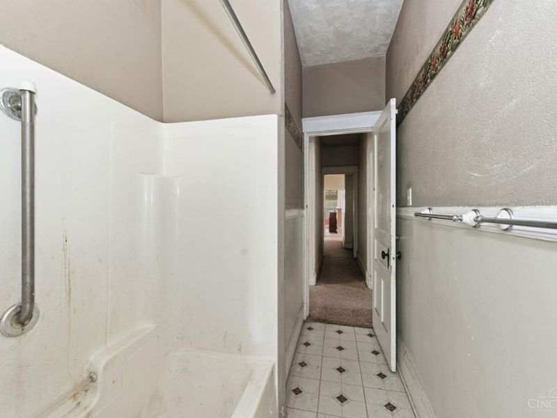 1907 Highland Avenue, Cincinnati, OH 45219 Photo 33