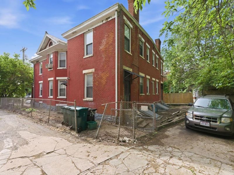 1907 Highland Avenue, Cincinnati, OH 45219 Photo 65