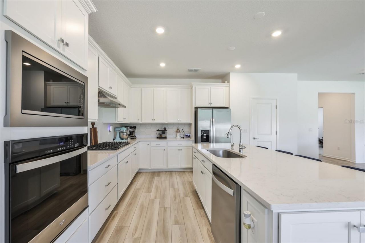 3070 Forest Meadow Avenue, Valrico, FL 33594 Photo