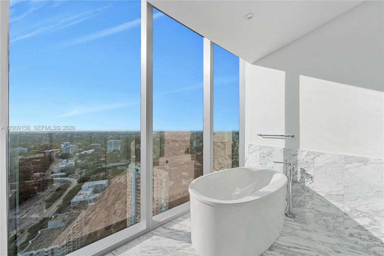 175 SE 25 Rd , Unit 3403, Miami, FL 33129 Photo