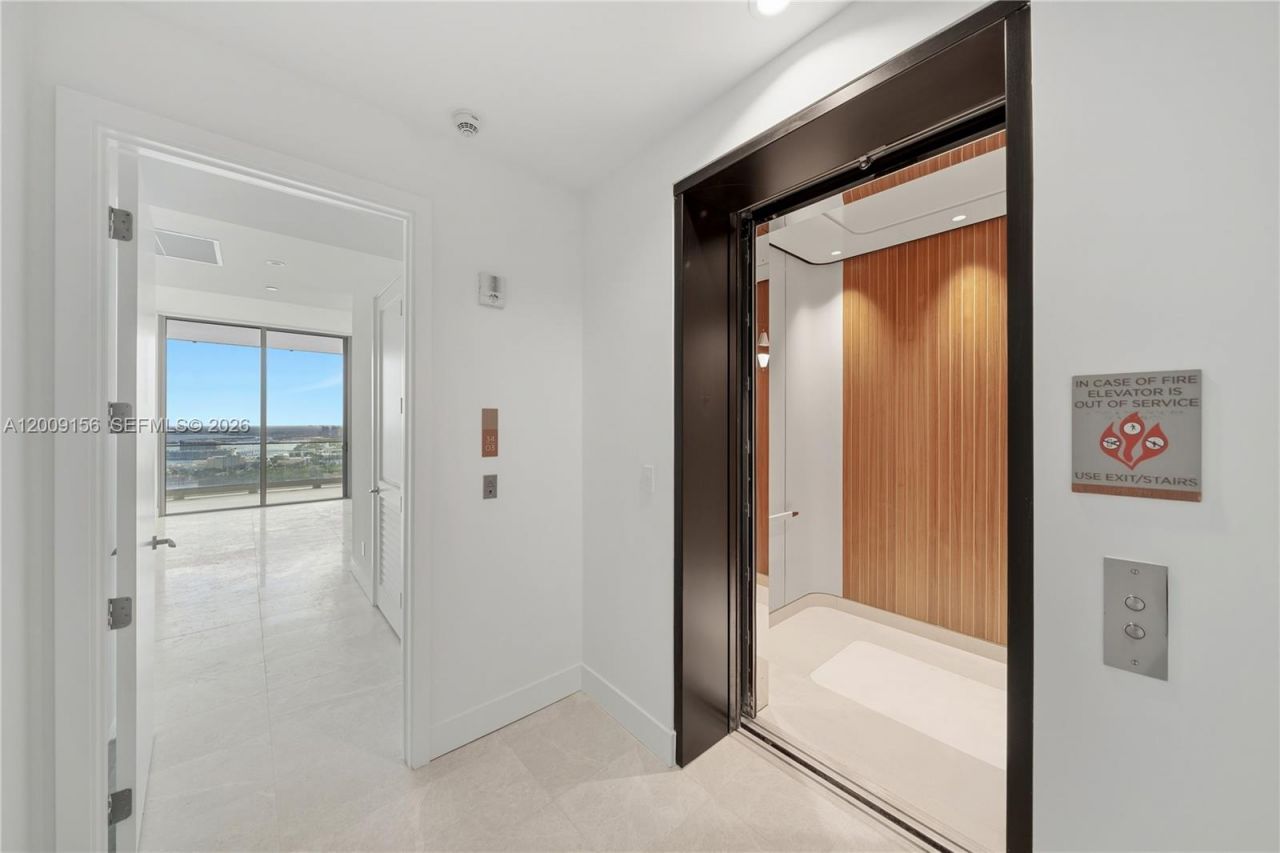 175 SE 25 Rd , Unit 3403, Miami, FL 33129 Photo