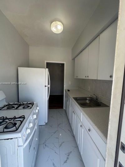 30 S Shore Dr, Unit 1, Miami Beach, FL 33141 Photo