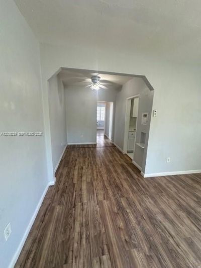 30 S Shore Dr, Unit 1, Miami Beach, FL 33141 Photo