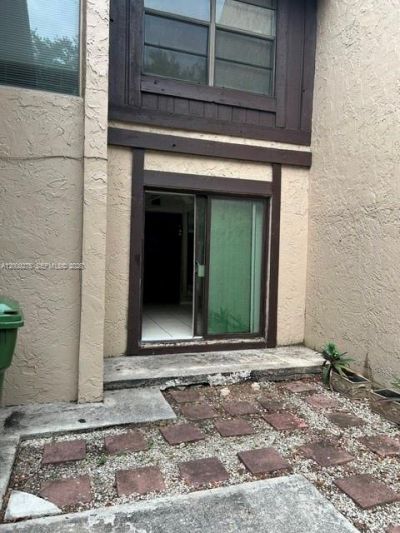 1761 Bayberry Dr, Pembroke Pines, FL 33024 Photo
