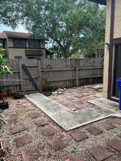 1761 Bayberry Dr, Pembroke Pines, FL 33024 Photo