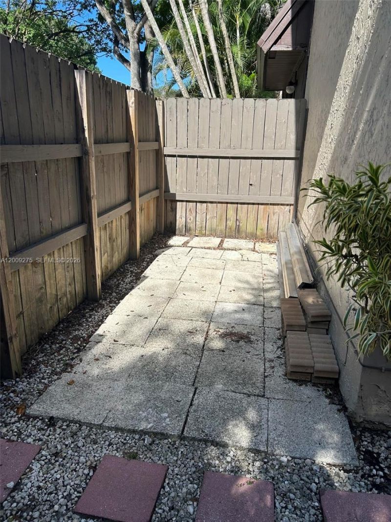 1761 Bayberry Dr, Pembroke Pines, FL 33024 Photo