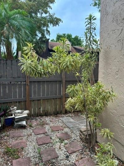 1761 Bayberry Dr, Pembroke Pines, FL 33024 Photo