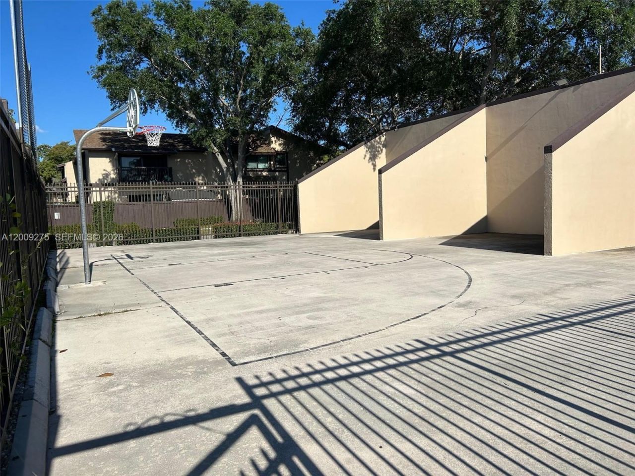 1761 Bayberry Dr, Pembroke Pines, FL 33024 Photo
