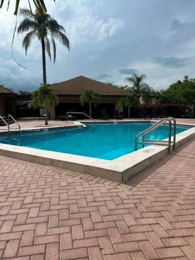 1761 Bayberry Dr, Pembroke Pines, FL 33024 Photo