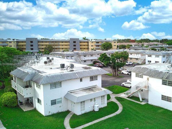 7324 SW 82nd St, Unit B206, Miami, FL 33143