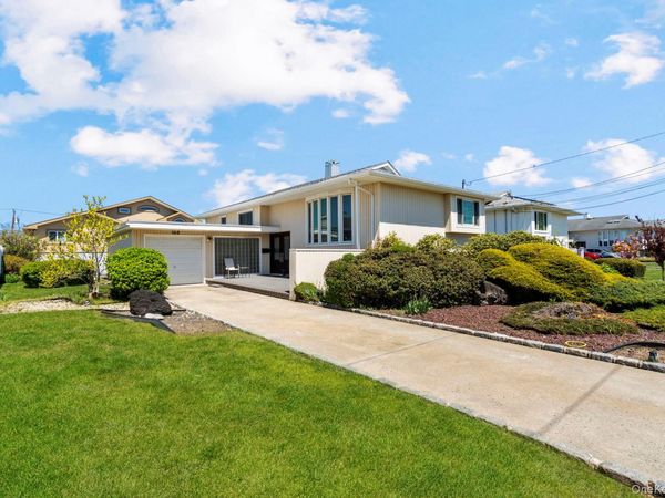 148 Harris Drive, Oceanside, NY 11572