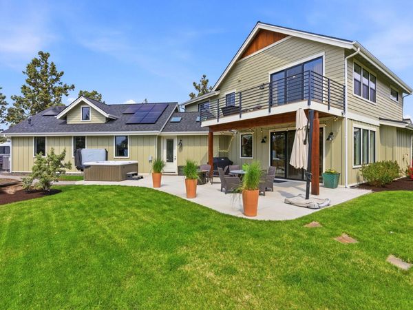 63557 Overtree Road, Bend, OR 97701