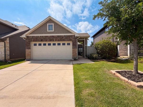 568 Val Verde Street, Aubrey, TX 76227