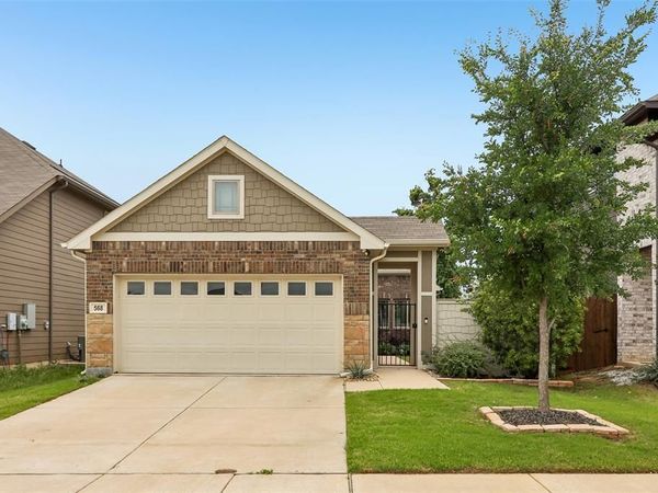 568 Val Verde Street, Aubrey, TX 76227