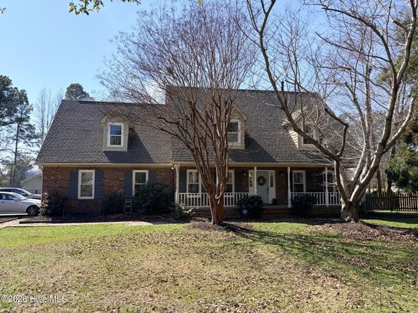 444 E Creekview Drive , Hampstead, NC 28443