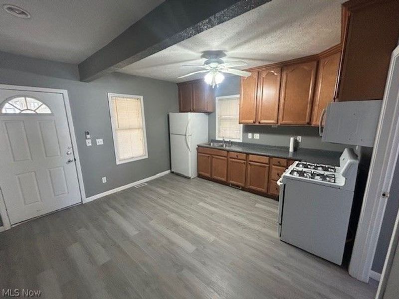 12224 Fairview Court, Unit 1, Cleveland, OH 44106 Photo 3