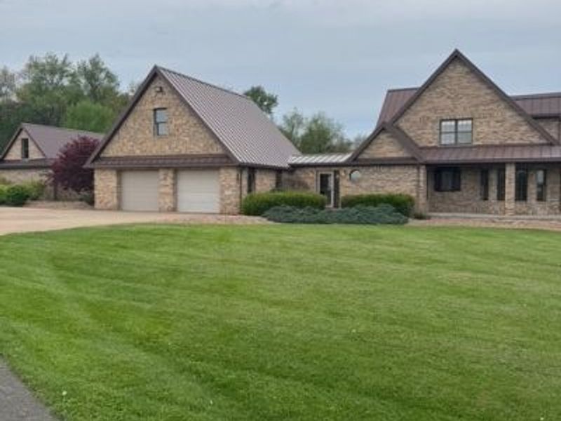 46675 Clarkson Rd , Rogers, OH 44455 Photo 2