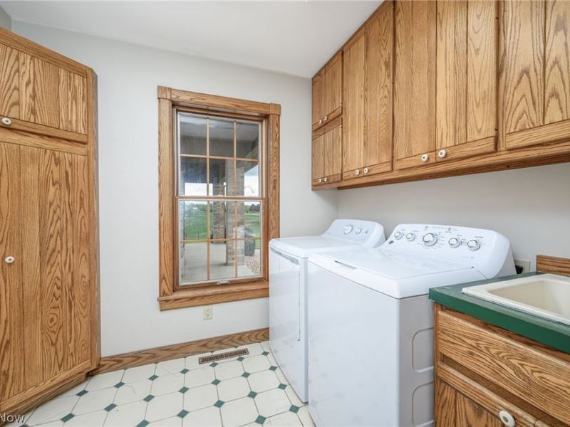 46675 Clarkson Rd, Rogers, OH 44455 Photo 27
