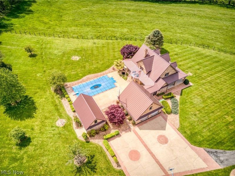 46675 Clarkson Rd, Rogers, OH 44455 Photo 46