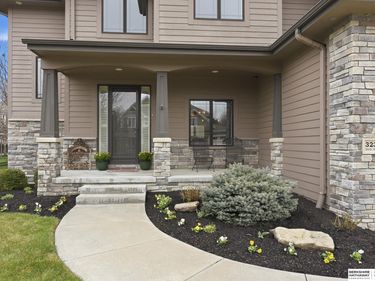 3235 S 188th Street, Omaha, NE 68130