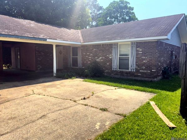 9932 Santa Monica Ave, Baton Rouge, LA 70818