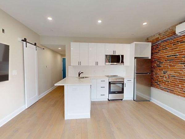 31-35 India St, Unit 204, Boston, MA 02110