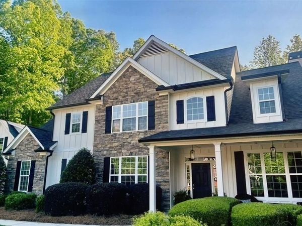 310 Persimmon Drive, Sharpsburg, GA 30277