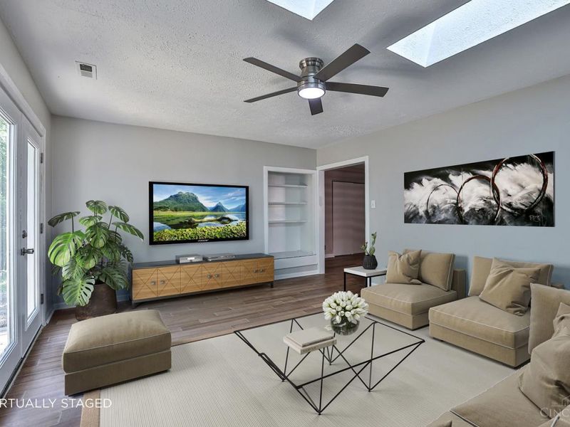 958 Hollytree Drive, Springfield Twp., OH 45231 Photo 10