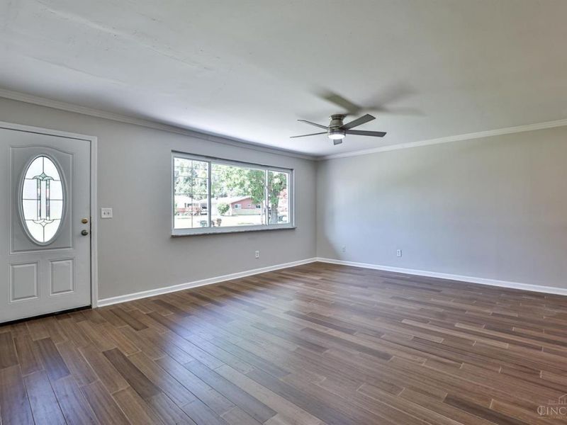 958 Hollytree Drive, Springfield Twp., OH 45231 Photo 9