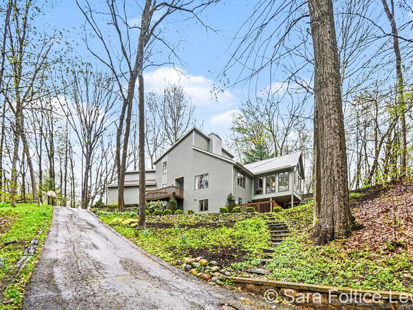 3875 Riverbend Drive SW, Grand Rapids, MI 49534