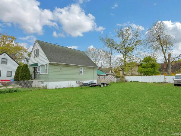 511 Beach Avenue , Bronx, NY 10473