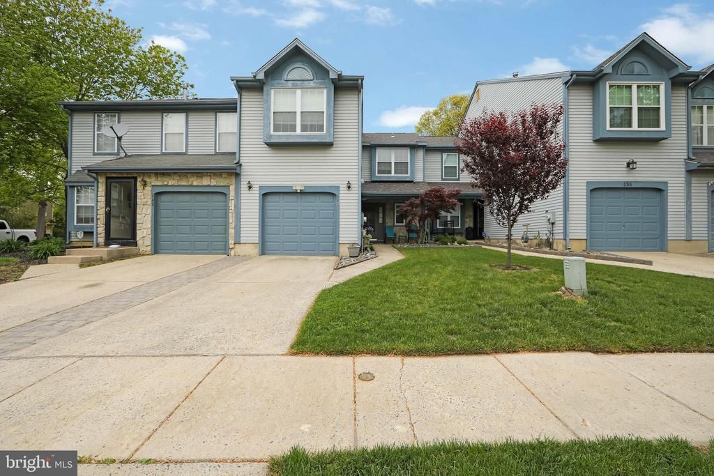 140 Kettlebrook Drive, Mount Laurel, NJ 08054 Main Photo