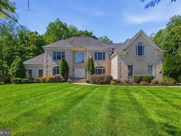 9395 WOLF TRAP CREEK COURT, GREAT FALLS, VA 22066