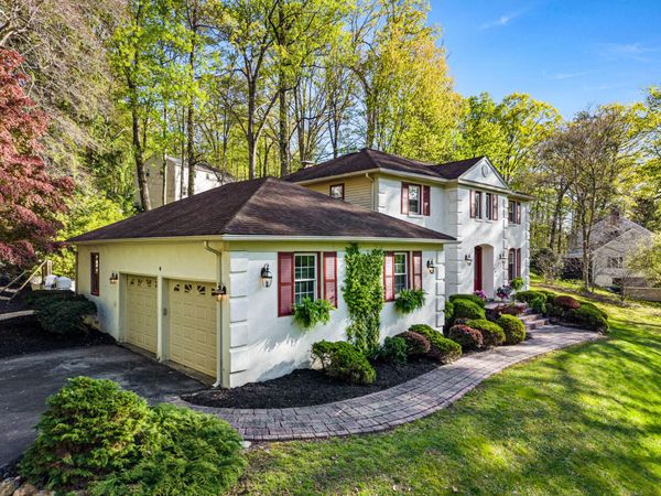 346 N WOODMONT DRIVE, DOWNINGTOWN, PA 19335