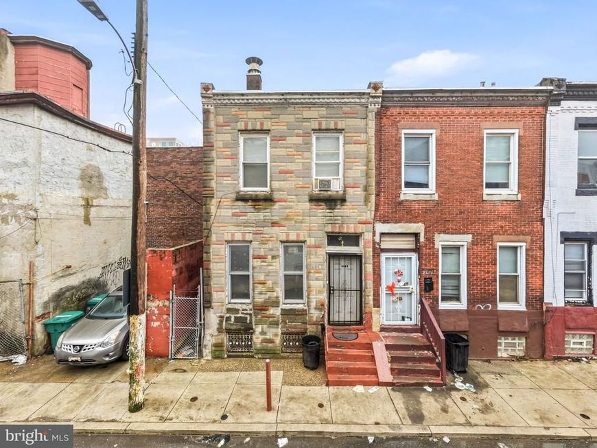 1402 W Pacific Street, Philadelphia, PA 19140 Main Photo