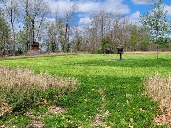 Edwards Ridge Road , Uhrichsville, OH 44683