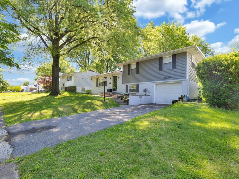6625 Red Coach Lane, Reynoldsburg, OH 43068 Photo 2