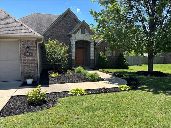 3909 SW Flatrock Avenue , Bentonville, AR 72713