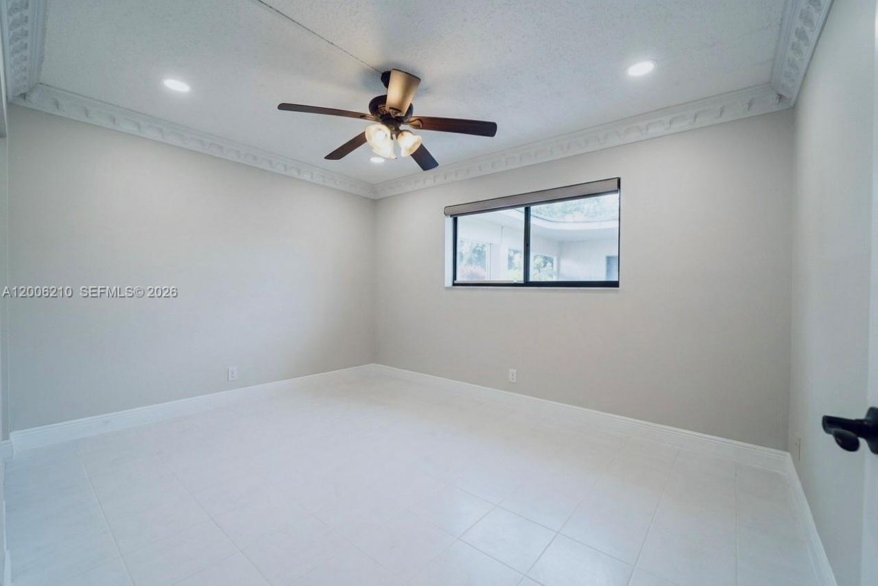 5190 Las Verdes Cir , Unit 115, Delray Beach, FL 33484 Photo