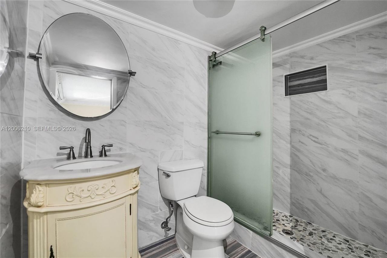5190 Las Verdes Cir , Unit 115, Delray Beach, FL 33484 Photo