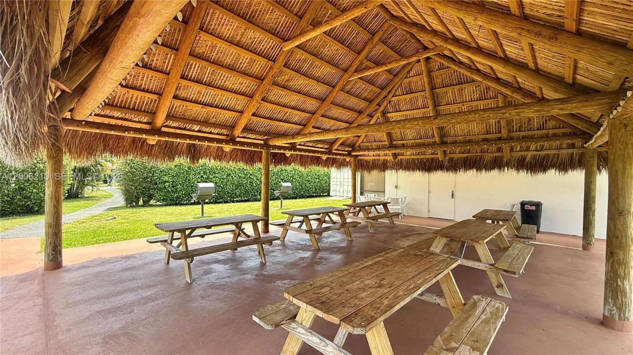 5190 Las Verdes Cir , Unit 115, Delray Beach, FL 33484 Photo