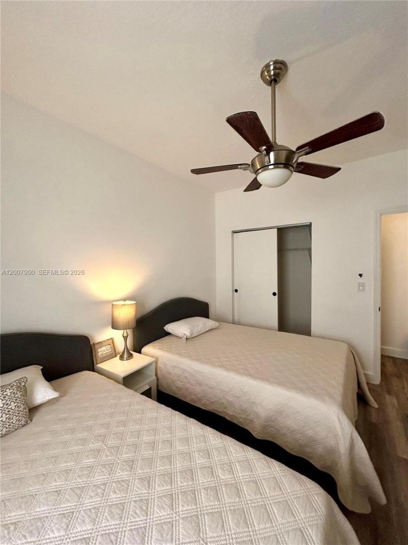 215 30th St , Unit 17, Miami Beach, FL 33140 Photo