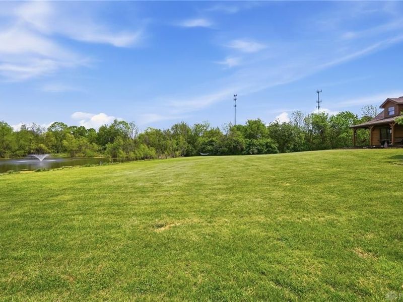 255 W Pekin Road, Clearcreek Township, OH 45036 Photo 4