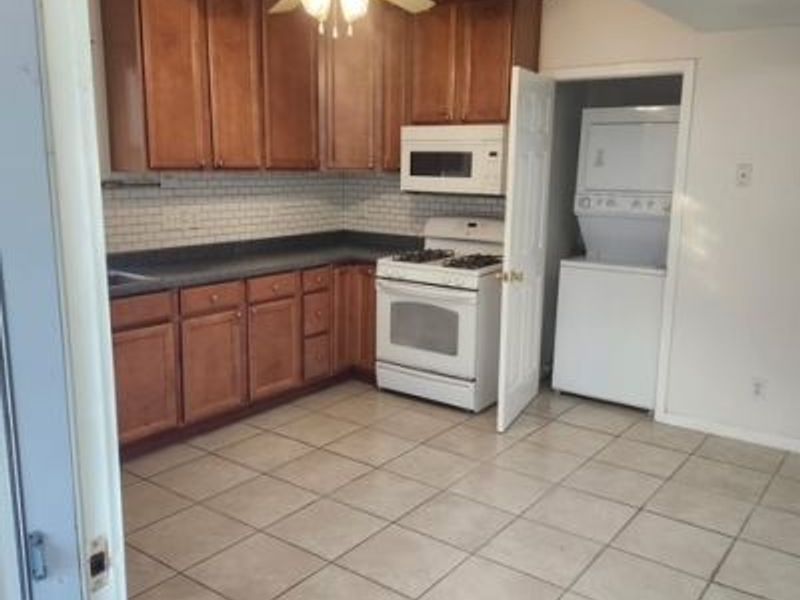 12224 Fairview Court, Unit 2, Cleveland, OH 44106 Photo 2