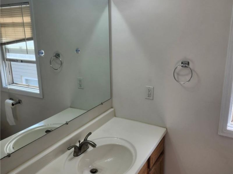 12224 Fairview Court, Unit 2, Cleveland, OH 44106 Photo 6