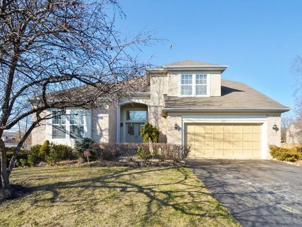 575 Cypress Point Court , Riverwoods, IL 60015