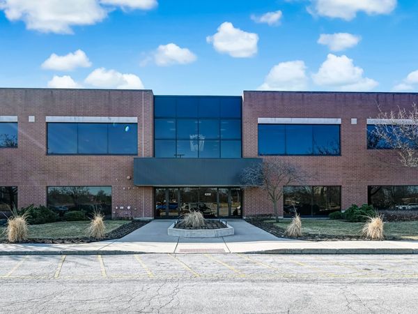 Unit 205, Warrenville, IL 60555