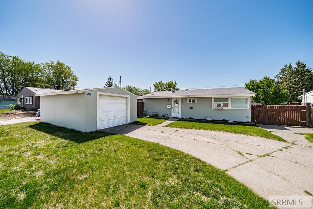 1088 Irving Street, Idaho Falls, ID 83401 Main Photo