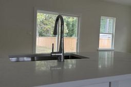 1833 Woodland Road photo 4