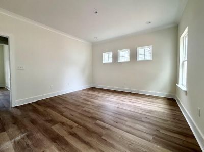 1833 Woodland Road Photo 5